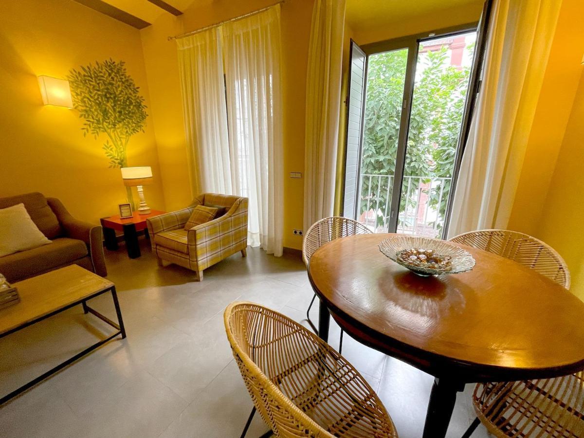 Ritual Sevilla Suites - Malaver 23 (Adults Only) ภายนอก รูปภาพ