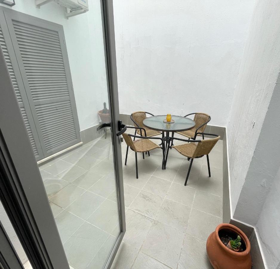 Ritual Sevilla Suites - Malaver 23 (Adults Only) ภายนอก รูปภาพ