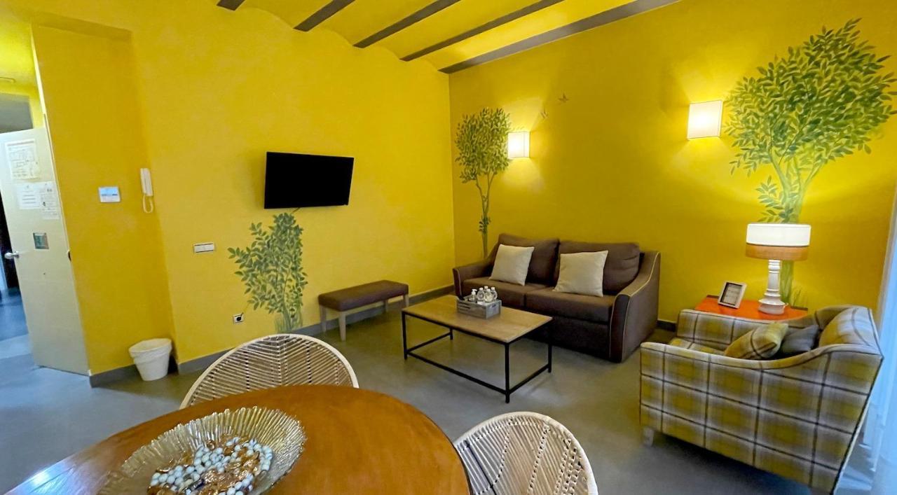 Ritual Sevilla Suites - Malaver 23 (Adults Only) ภายนอก รูปภาพ