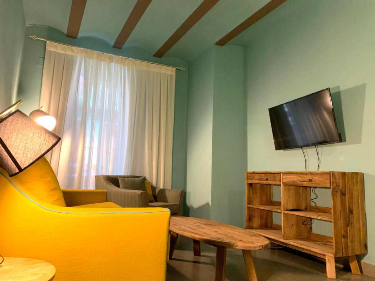 Ritual Sevilla Suites - Malaver 23 (Adults Only) ภายนอก รูปภาพ