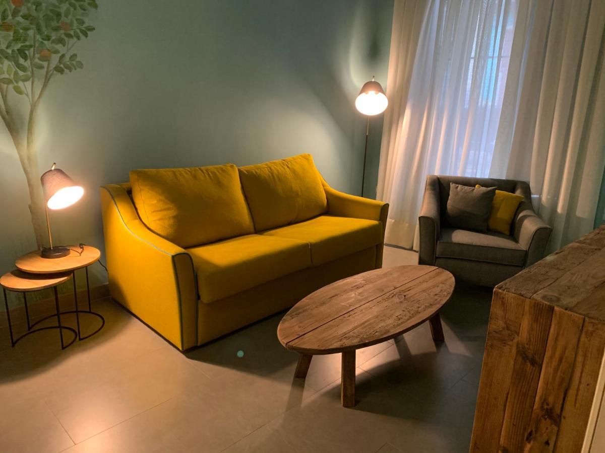 Ritual Sevilla Suites - Malaver 23 (Adults Only) ภายนอก รูปภาพ