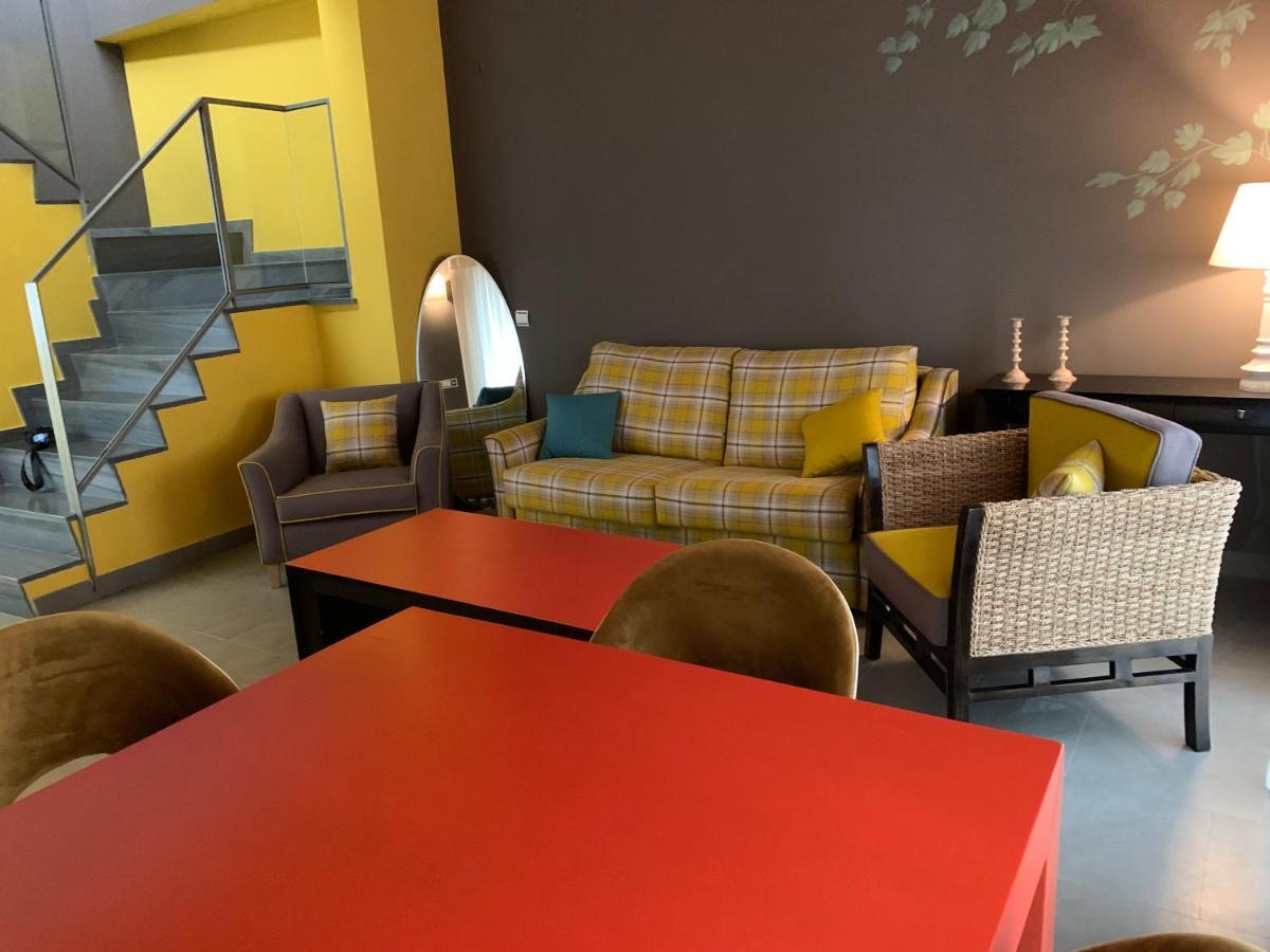 Ritual Sevilla Suites - Malaver 23 (Adults Only) ภายนอก รูปภาพ